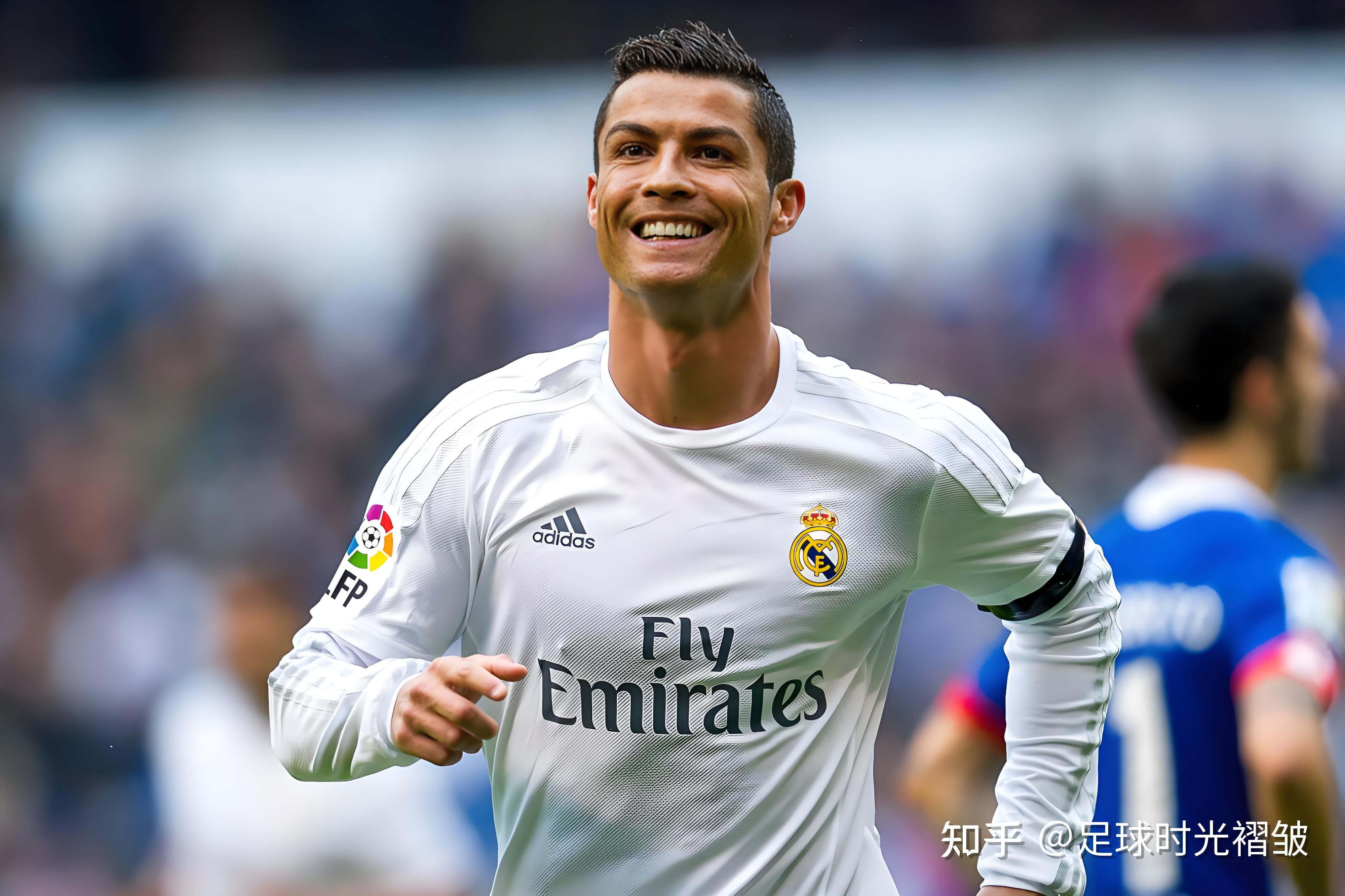 C罗迎来十二赛季出色发挥，皇家马德里观众热烈欢呼！