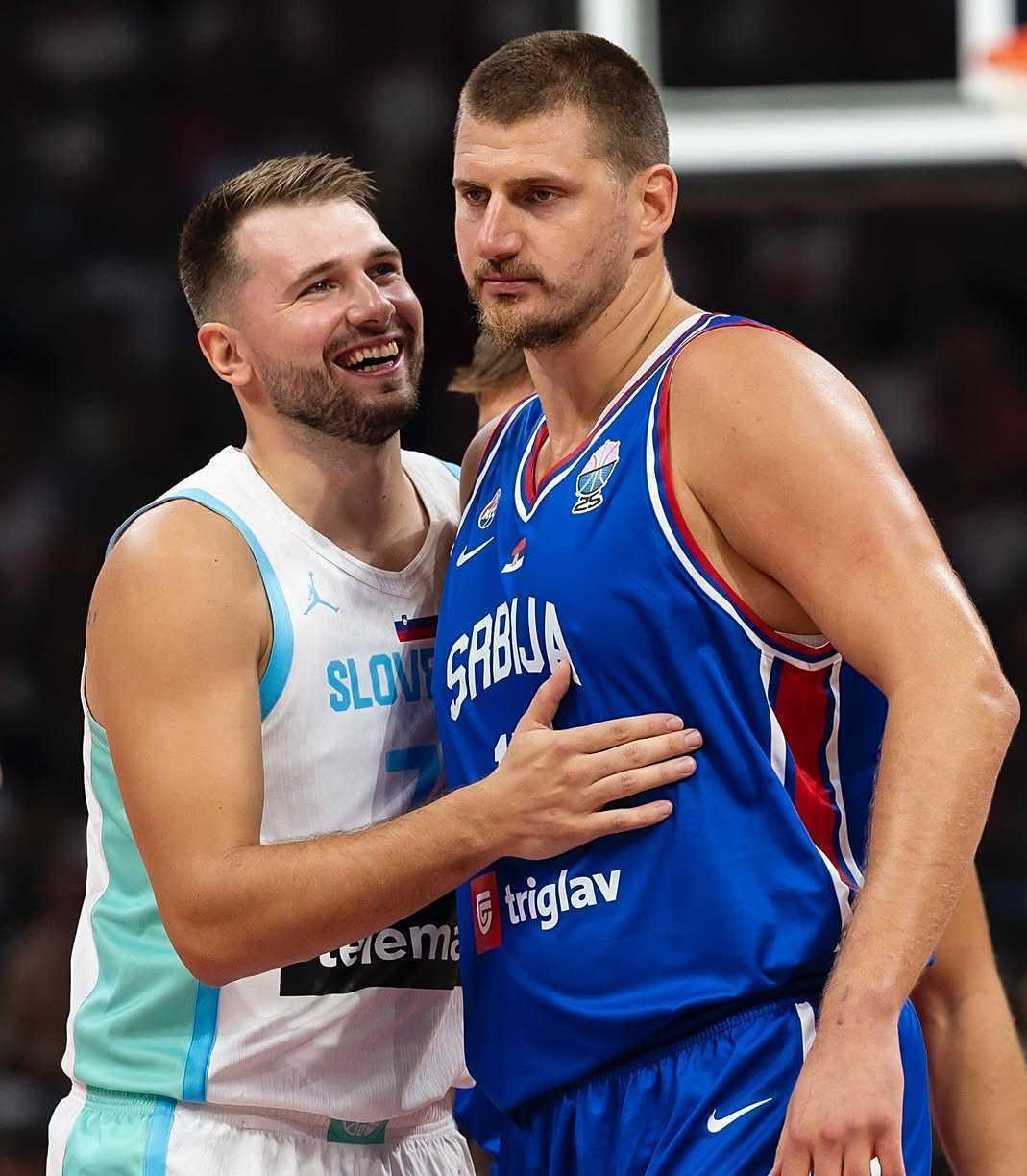 东契奇连续五场比赛得分超过赛况扑朔迷离，雄鹿挑战极限！的简单介绍