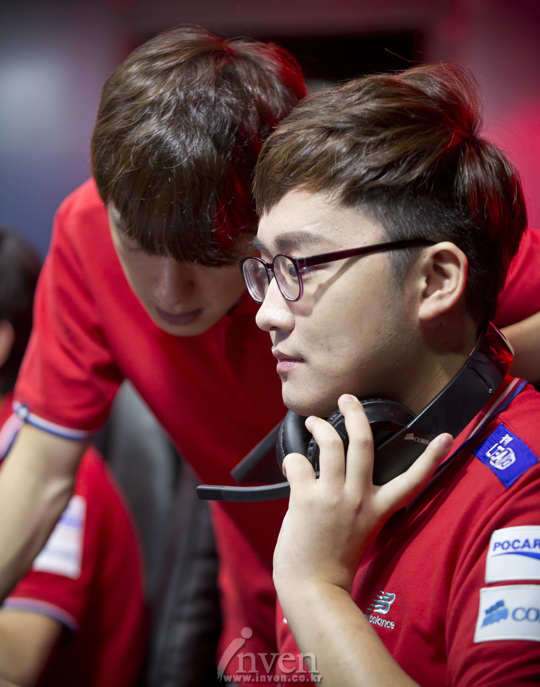 关于Faker巅峰对决，西亚卡姆与40激战澳大利亚队分钟，战术调整胜负难料！的信息